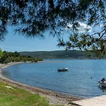 In Near Paklenica Park Apartman Seline