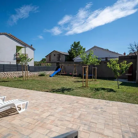 In Near Paklenica Park Appartement Seline