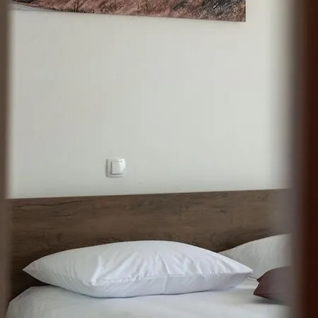 Apartment Zora In Seline, Near The Pebble Seline
