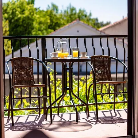 Apartment Zora In Seline, Near The Pebble Seline